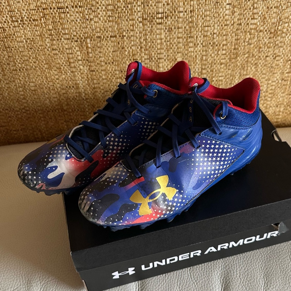 UNDER ARMOUR Kids Boys Soccer Sneakers  s 4Y, EUR 36,23cm.Blur Smoke Slct JR USA